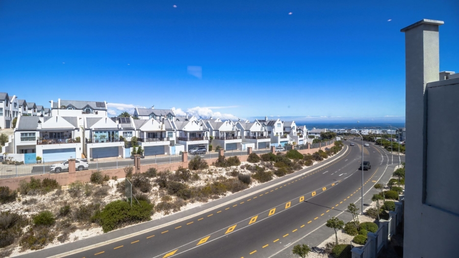 3 Bedroom Property for Sale in Big Bay Western Cape